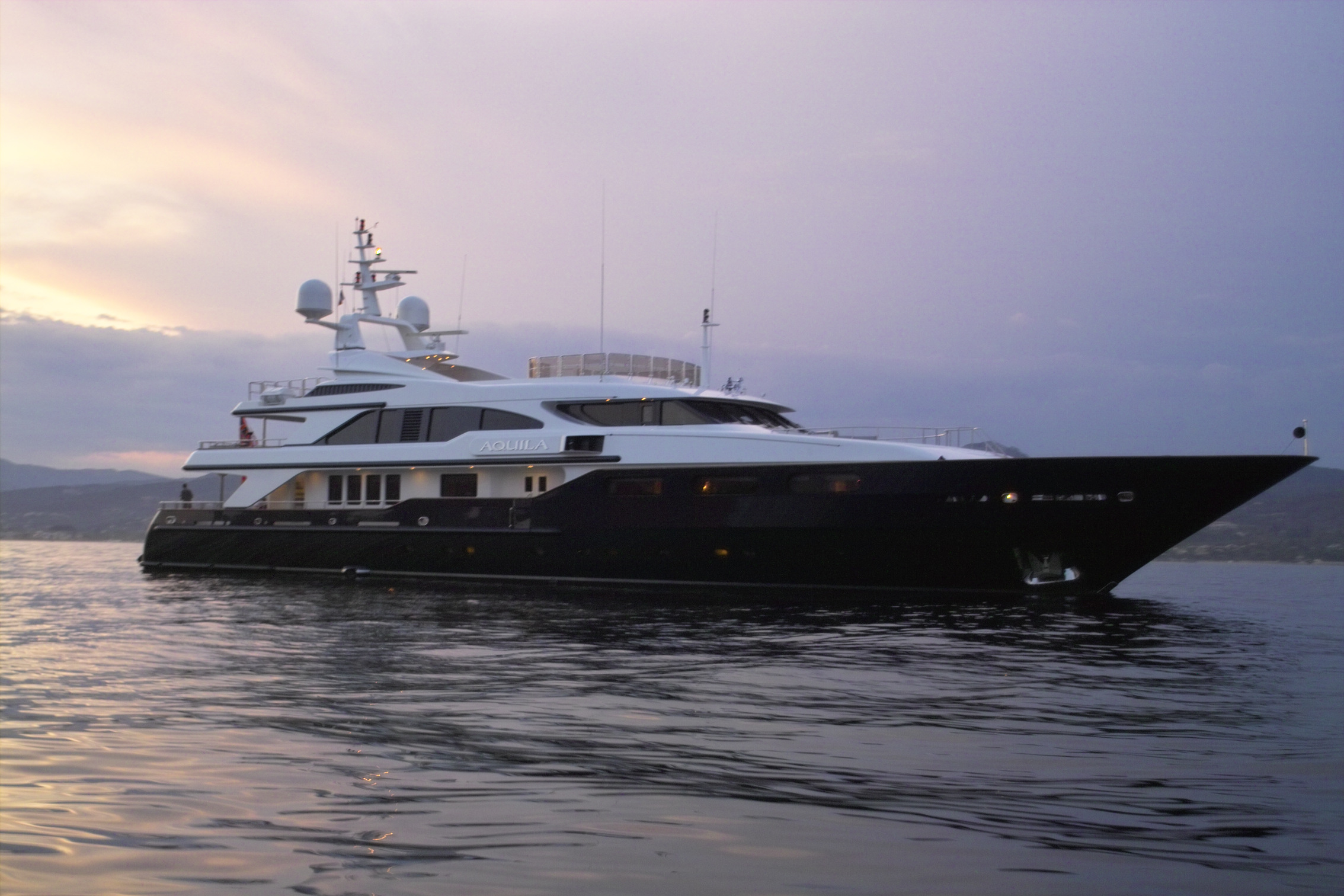 superyacht aquila